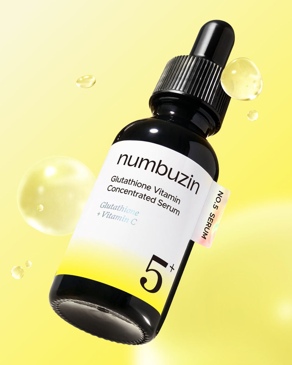 Numbuzin No.5+ Glutathione Vitamin Concentrated Serum — in use